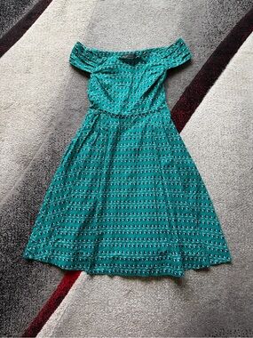 Emily And Fin Green Retro Sailboat Print MIDI Dress
